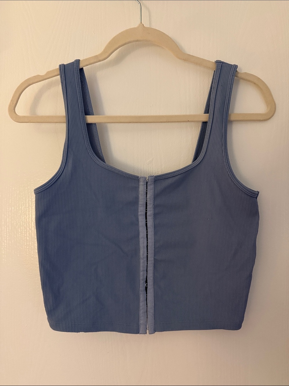 Abercrombie & Fitch Ribbed Hook-Front Crop Tank in Slate Blue